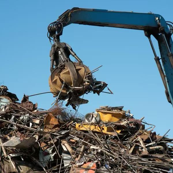 Steel scrap processing equipment – over 20 sets at FAR-MAC Steel